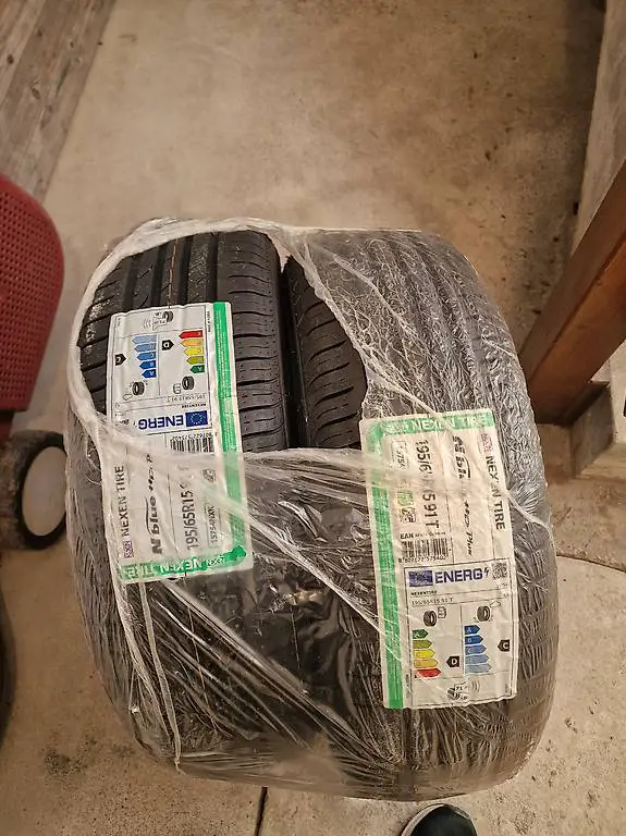 2 Sommerreifen Nexen HDPlus 195 65 R15 91T