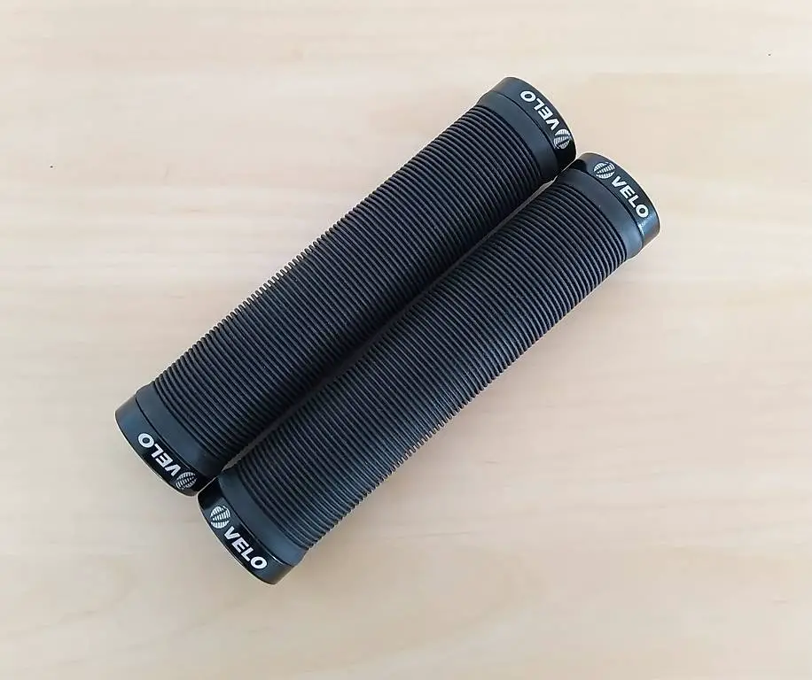 Neuer Velogriff mit Klemmschellen