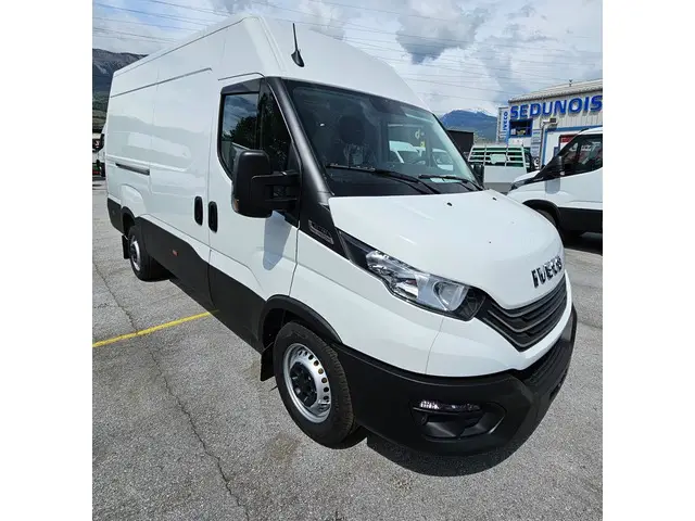 IVECO, 35S18HA8 L2H2, Kastenwagen (Transporter)