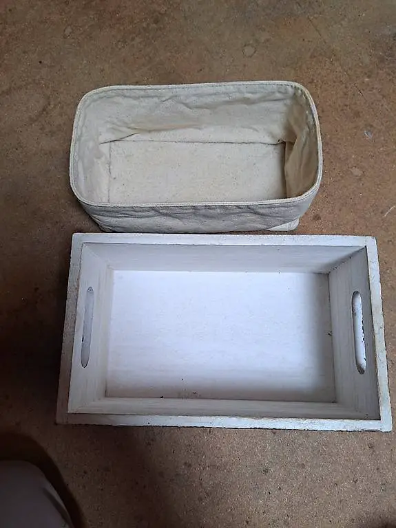 Shabby Chic Holzkiste mit Stoffeinsatz & Stern