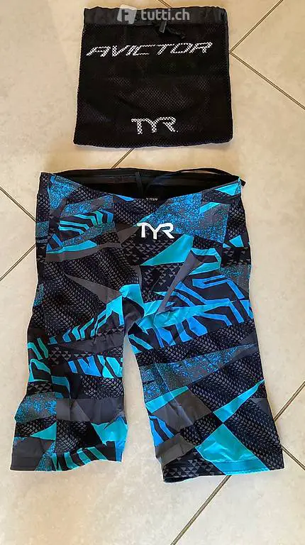 TYR Avictor taglia 28 a vita bassa