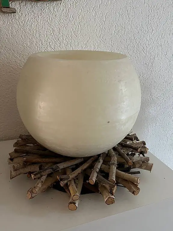 Wachskugel mit Unterholz