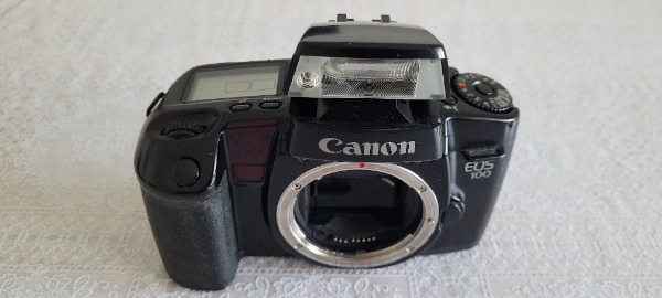 CANON EOS 100 Analog Spiegelreflexkamera