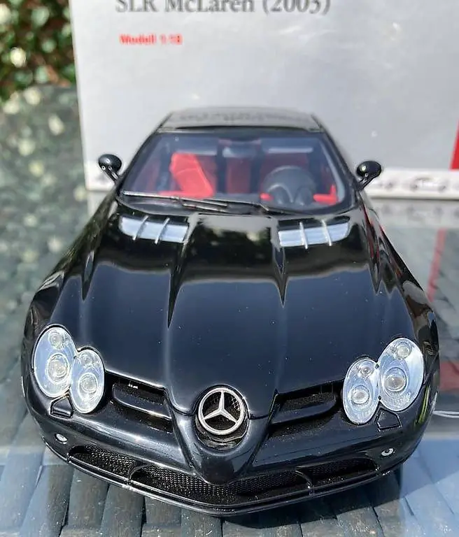 CMC Mercedes Benz SLR McLaren 2003 1/18