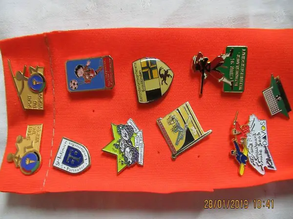 Pin, PIN, PIN`S, Pin`S, Anstecker , Placketten