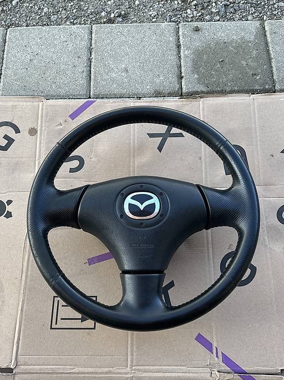 Mazda MX-5 NBFL Lenkrad