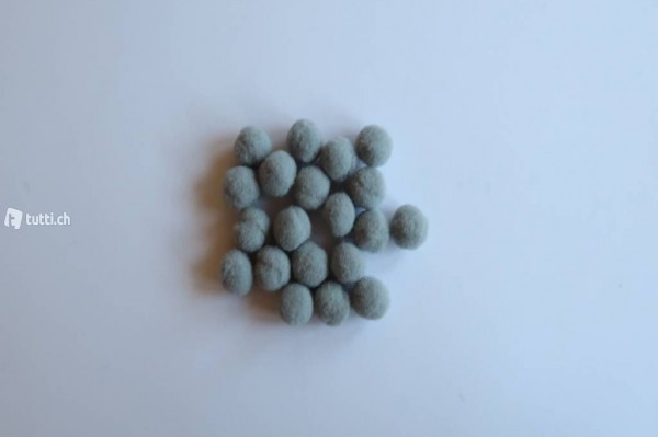 Pompons 15mm Grau