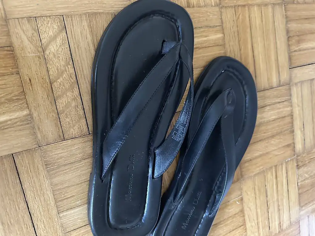 Massimo Dutti Leder Zehensandale Gr.39