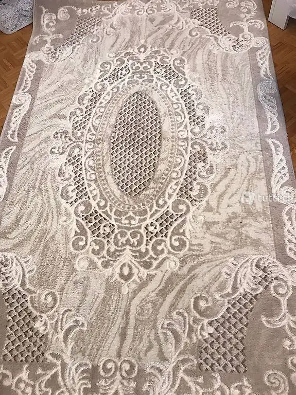 vendo tappeti da sala