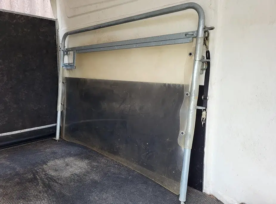 Pferdeanhänger Zubehör zu verkaufen