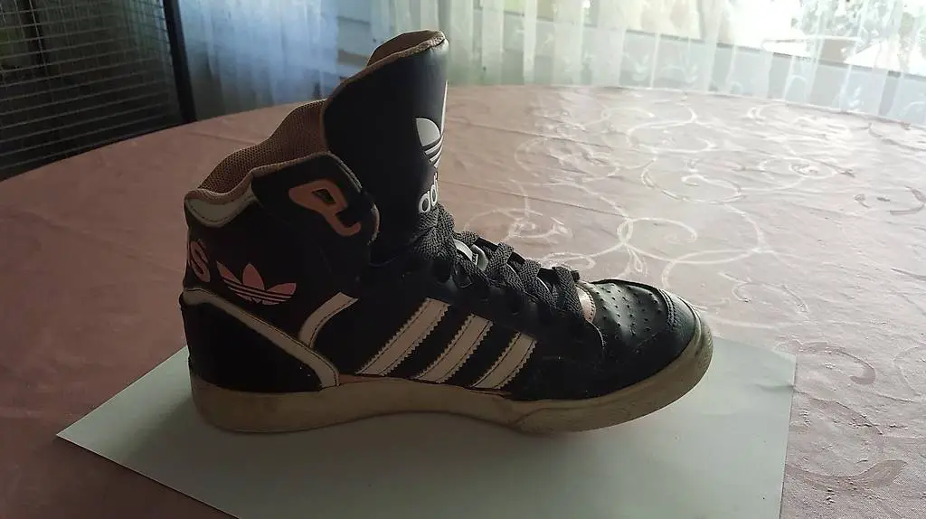 Adidas Turnschuhe
