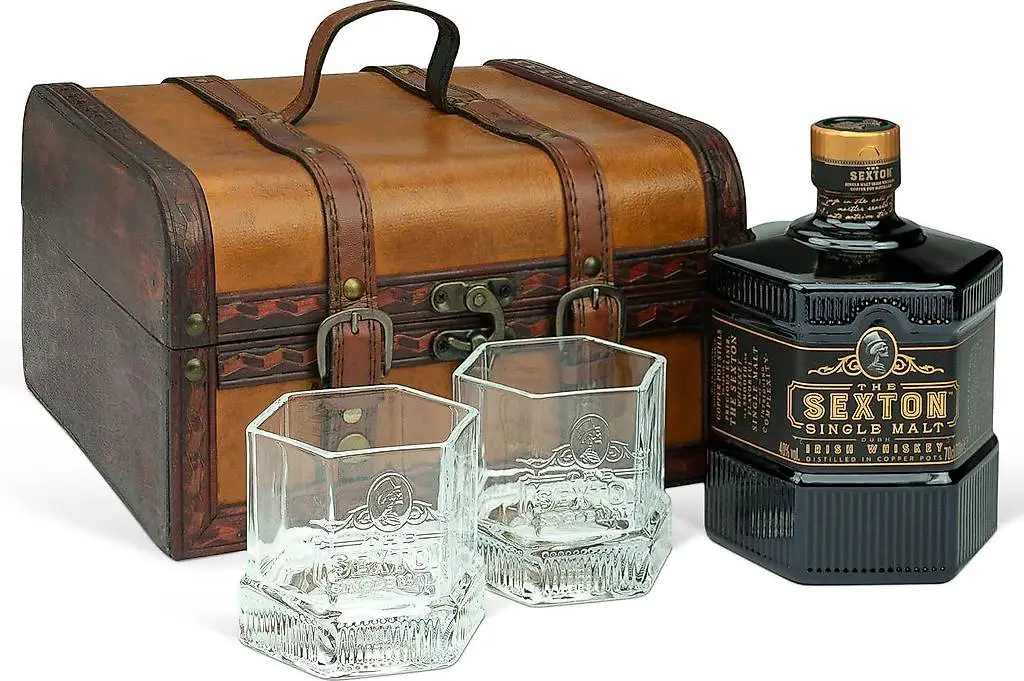 Edles Geschenkset mit Antik Holzkiste 25,7 x 24,5 x 14,7 c