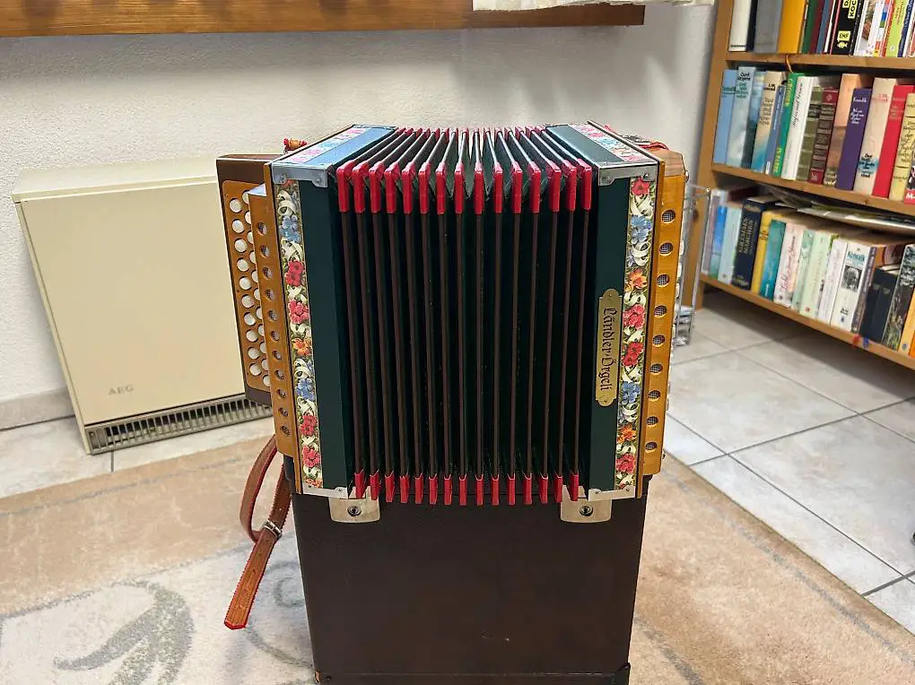 Schwyzerörgeli B 18 Pässe