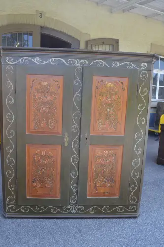 2 Türiger Schrank Antik massiv Tannenholz