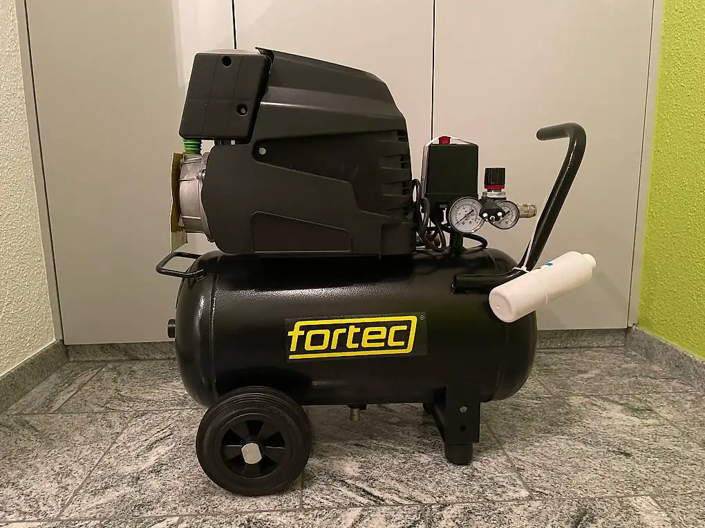 Fortec Kolbenkompressor R 24/230
