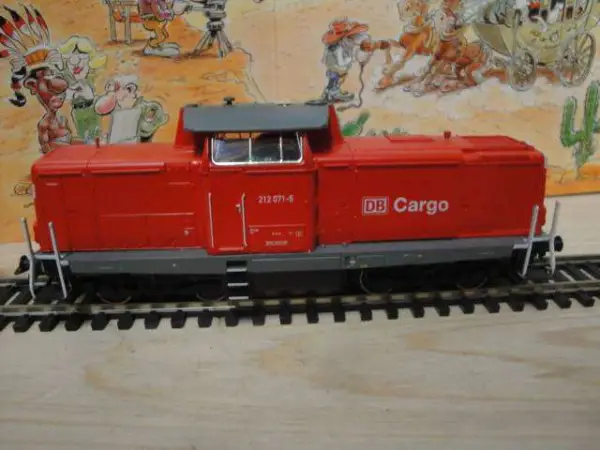 Märklin digital locomotive diesel 212 cargo