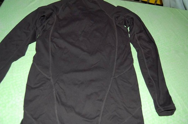 Neues warmes Langarmshirt 12-15 J /ans neuf chaud