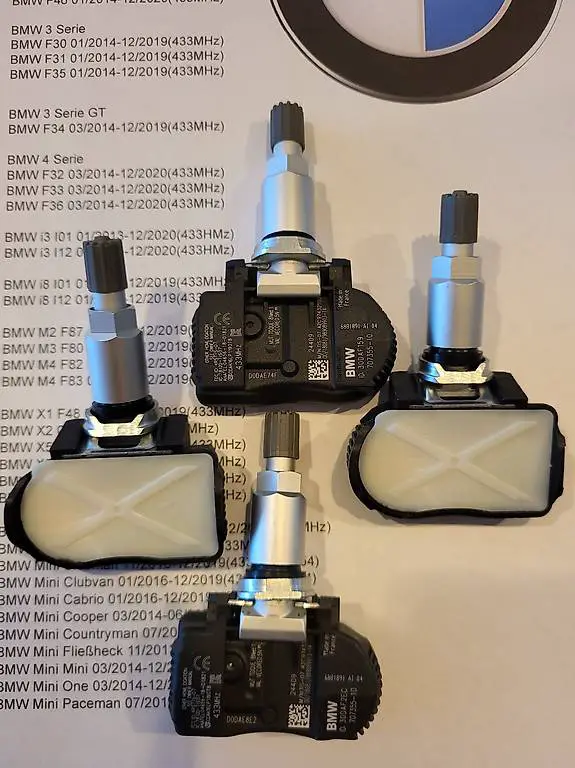 BMW 4 x neue Reifendrucksensor vorprogrammiert