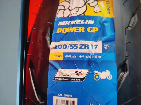 MAGAZINE AC/DC ON COVER : HARD ROCK N 61