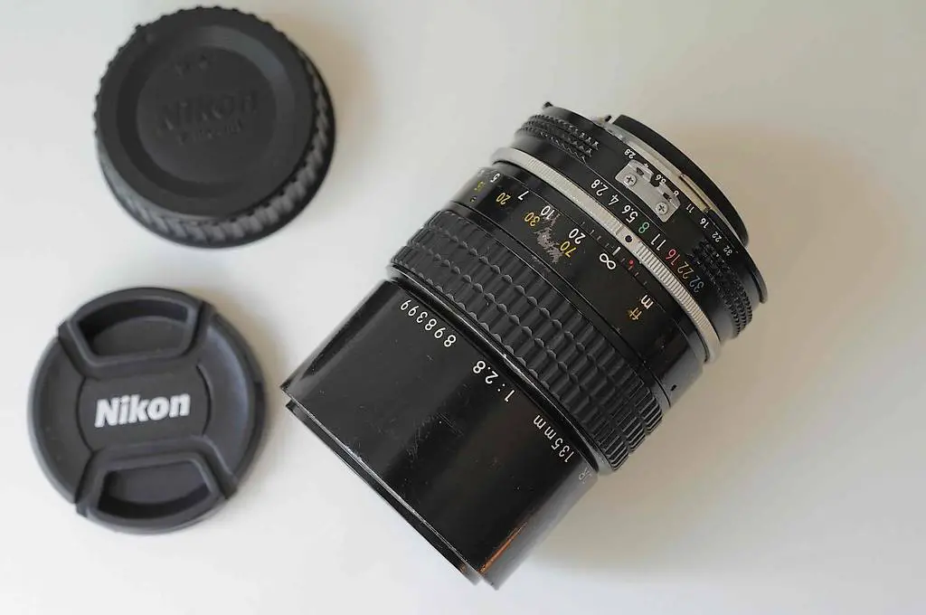 Nikon Nikkor 135mm f2.8 AI Teleobjektiv