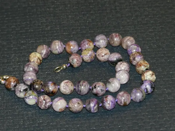 Halskette "Charoit", Kugeln 11 mm, einzeln geknotet