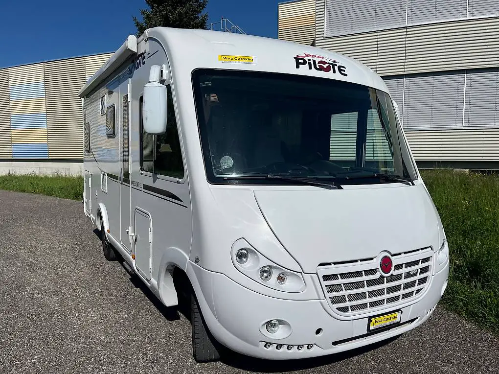 Wohnmobil Pilote G650GY Automat-Hubbett-Einzelbetten-Frisch