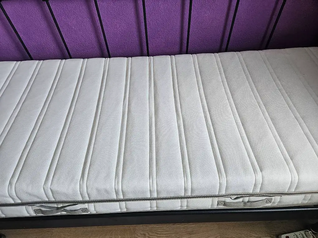 Gästebett = Eisengestell Bett