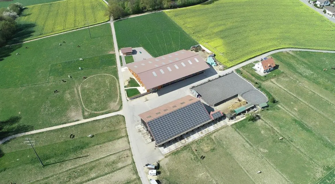 Suchen Mitarbeiter/in Pferdepension, 20-40%