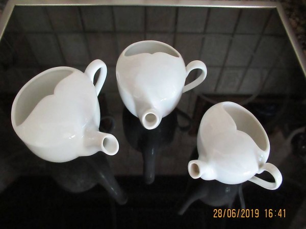  Schnabeltassen, Trinktassen, Trinkgefässe Porzellan