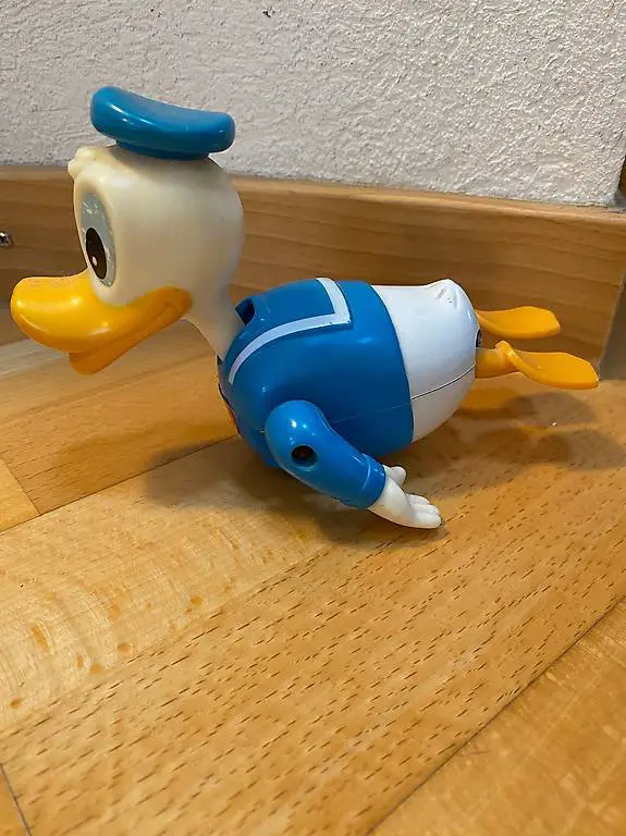 Hartplastik Schwimmender Donald Duck aus dem Jahr 1976