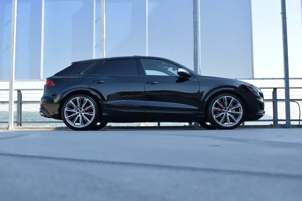 audi sq8 tfsi quattro tiptronic black l 508 ps