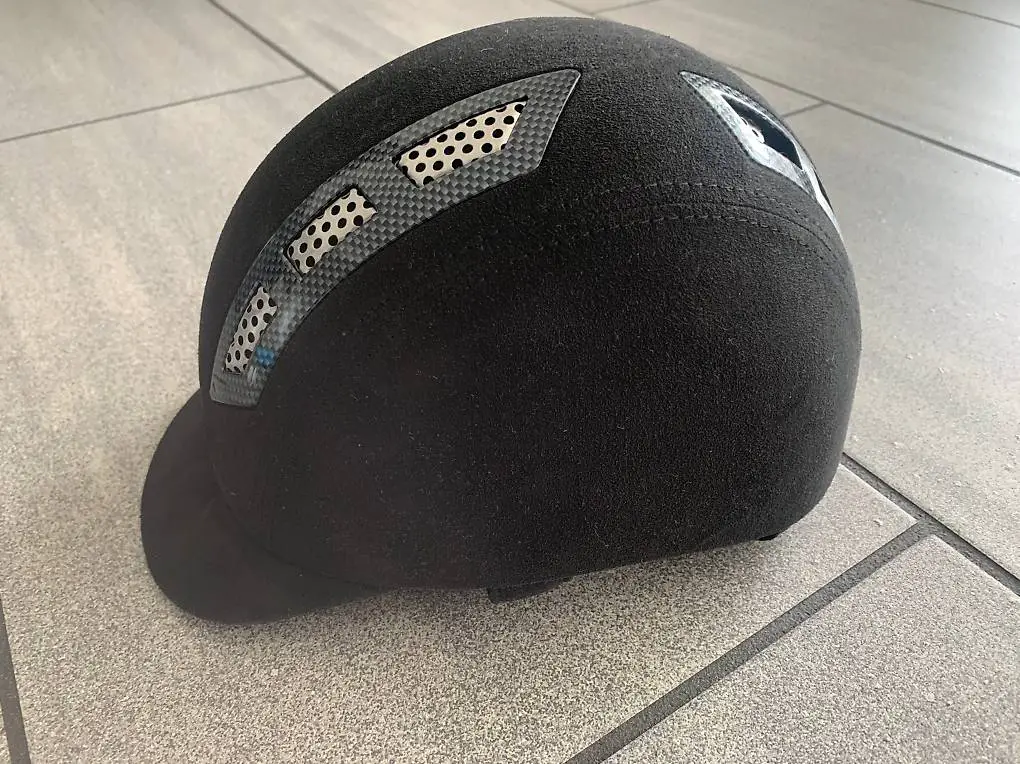 Reithelm Grösse 55, neuwertig