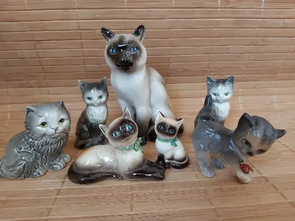 Meiste davon Goebel, Porzellan Katzen