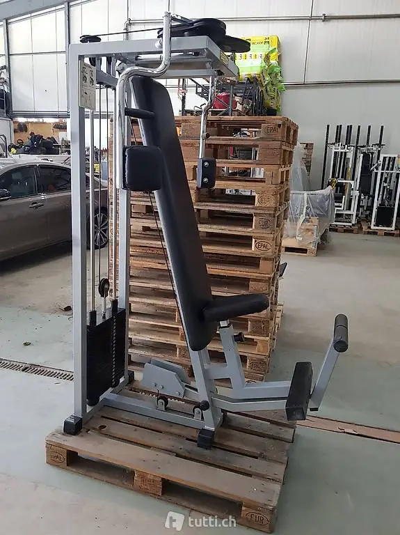  Pectoral Technogym Isotonic révisée.