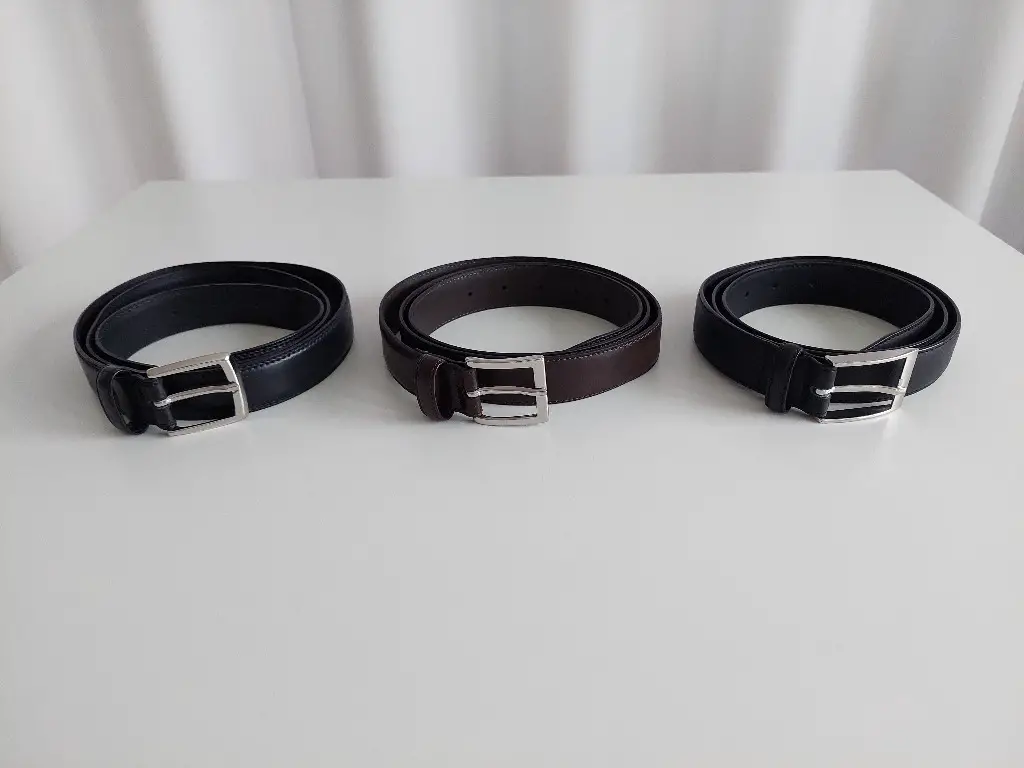 3 Stk. Herren-Gürtel aus echtem Leder 2x schwarz / 1x braun