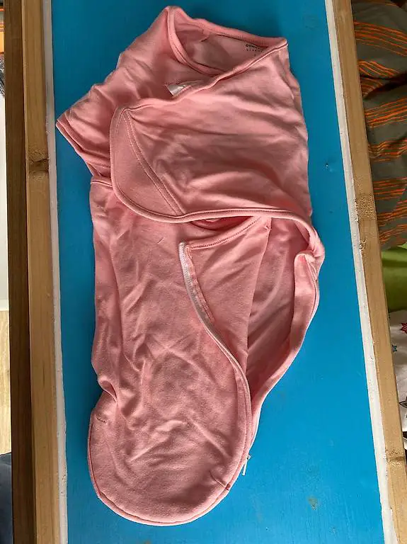 Puk Tuch pink mit Reissverschluss