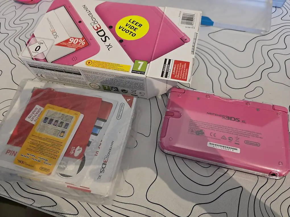 Nintendo 3ds xl pink mit ovp und Zubehör