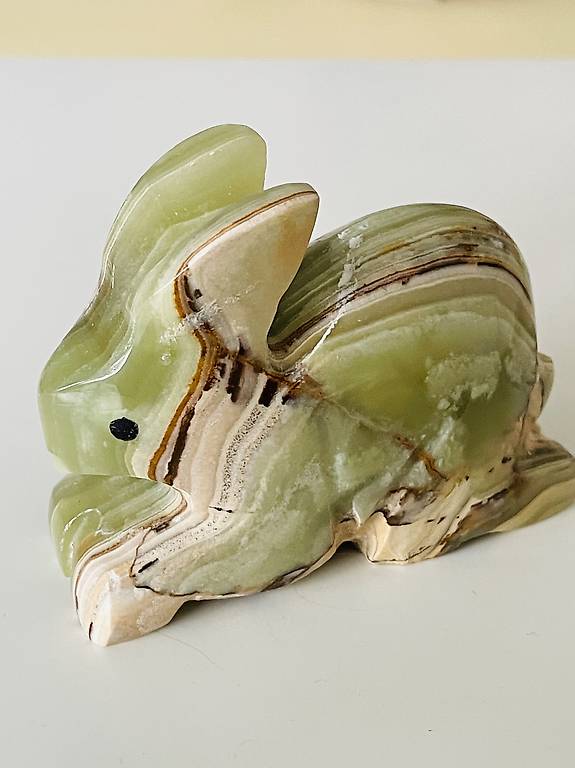 Ostern Hase aus Chrysoprase Stein