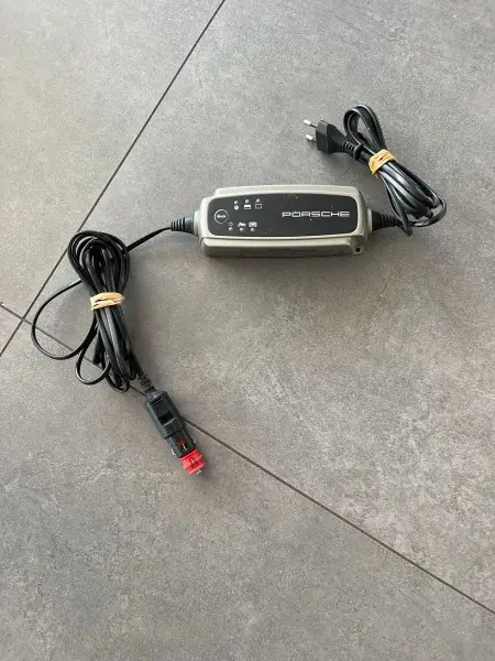 Porsche Batterieladegerät - Top Zustand