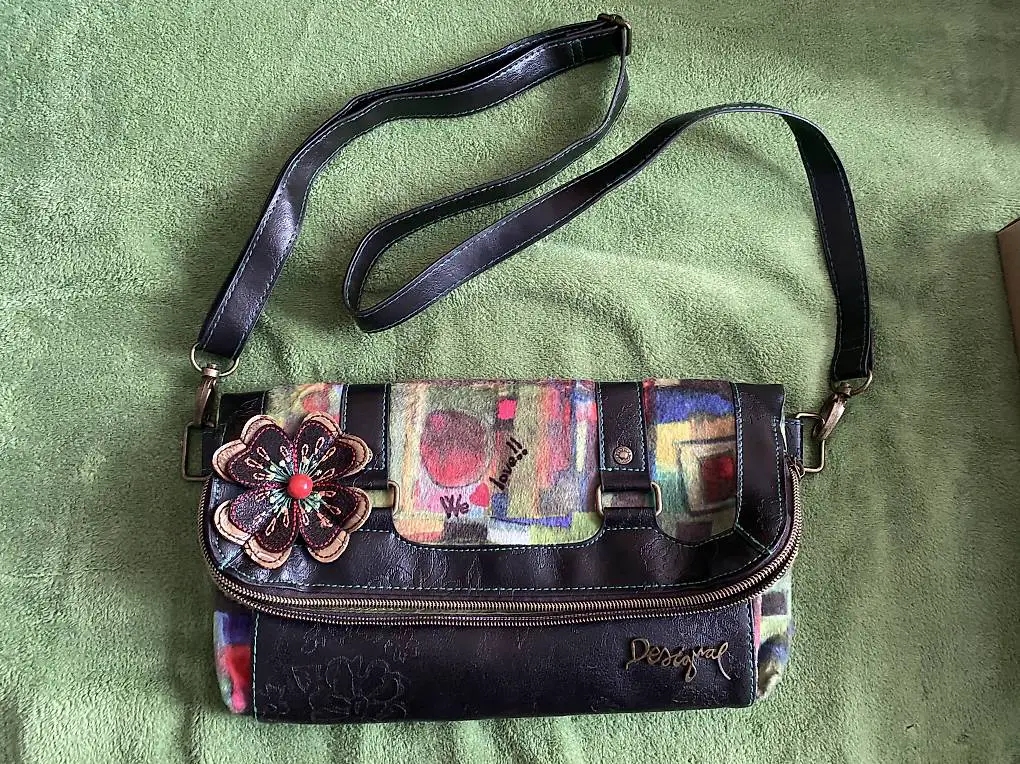 Originale, kleine Desigual Tasche, wie neu
