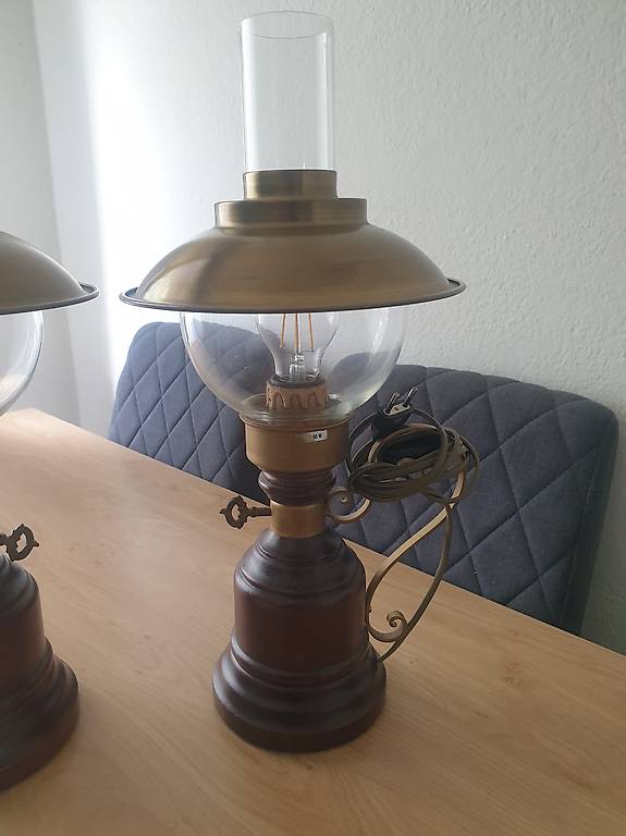 2X Alte Nachtisch Lampe