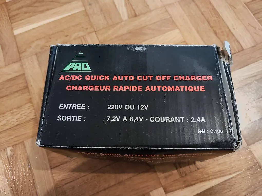 NICD/NIMH Akkuladegerät