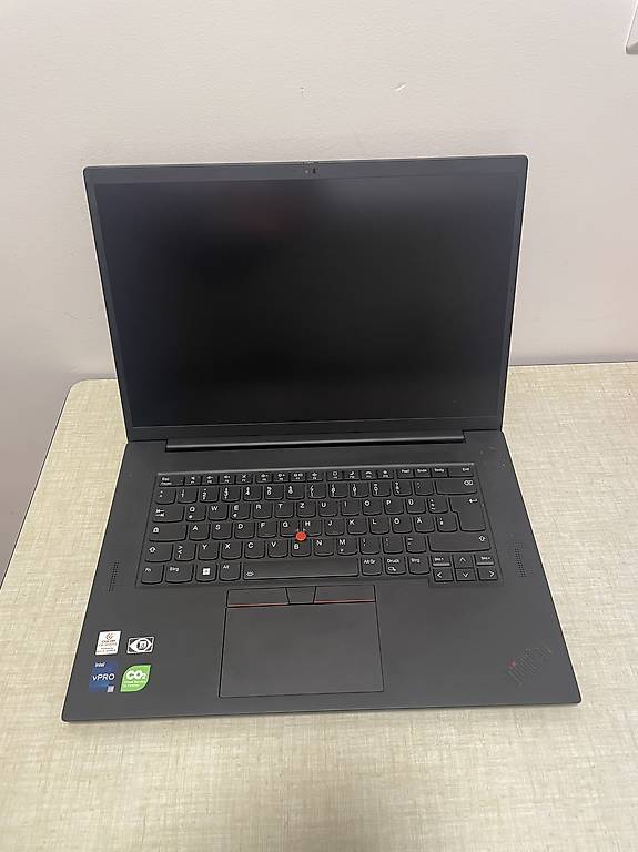 Lenovo ThinkPad P1 Gen 5 (RTX A3000 + Garantie)