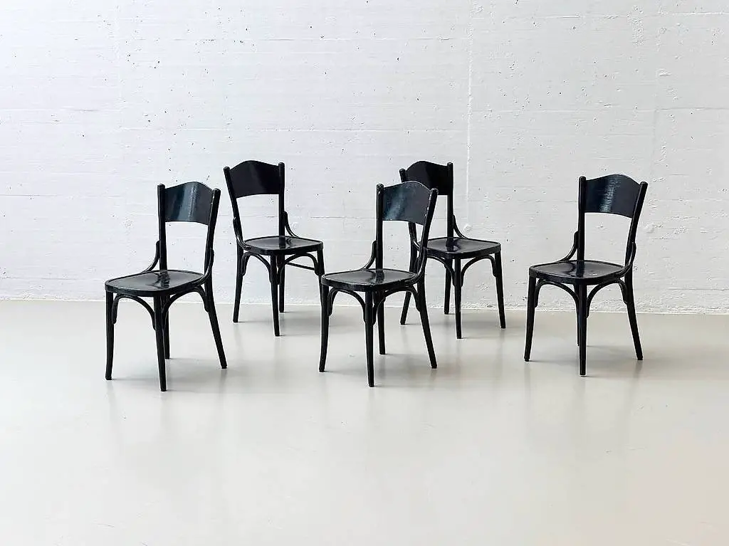 Antike Bistrostühle in Schwarz von Horgenglarus
