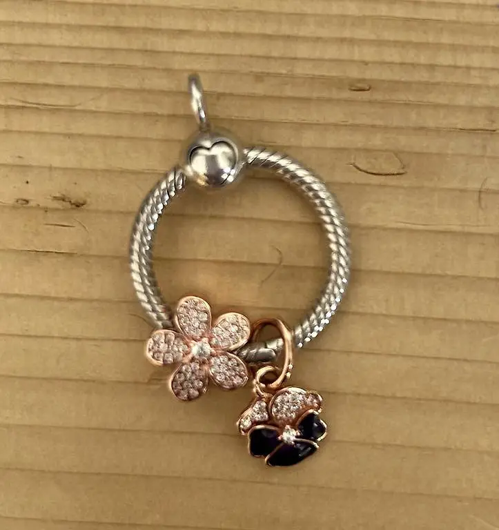 pandora anhänger mit 2 charms beads
