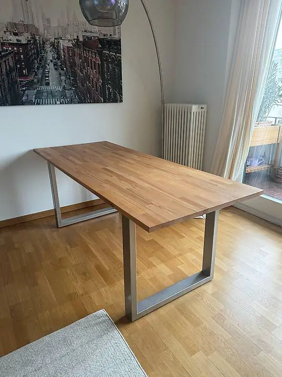 Hochwertiger Holztisch | Handgefertigt, Massivholz & Design