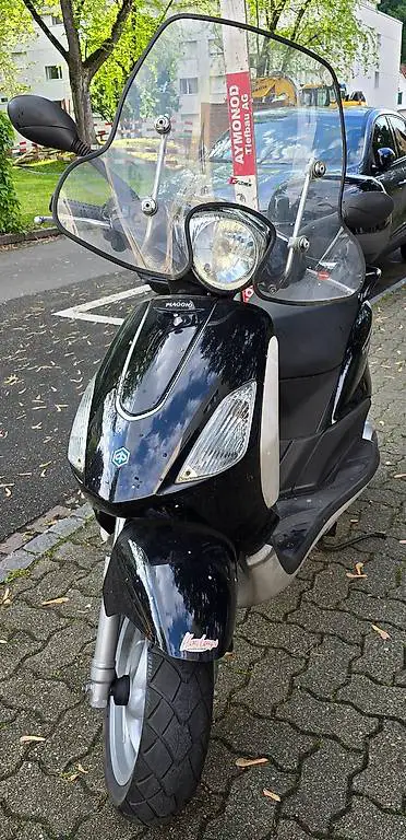Piaggio Fly 125 (2010) Gut gepflegt und fahrbereit