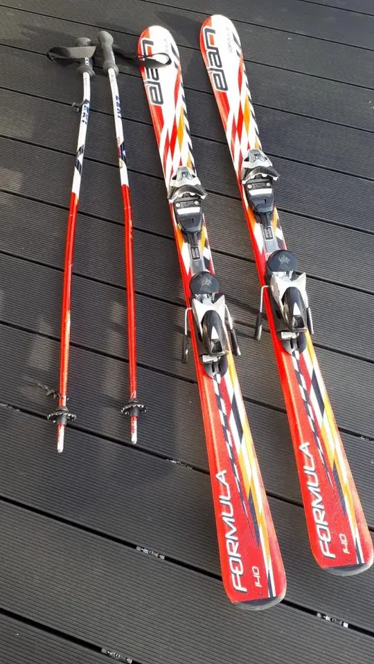 Carving Ski 140 cm mit Schuhen und Stöcken als Set