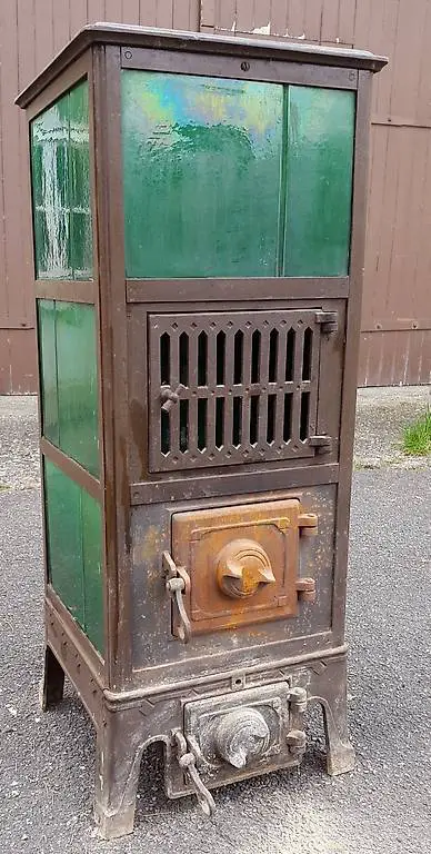 Holzofen sog. Kacheltragofen oder Gestellofen