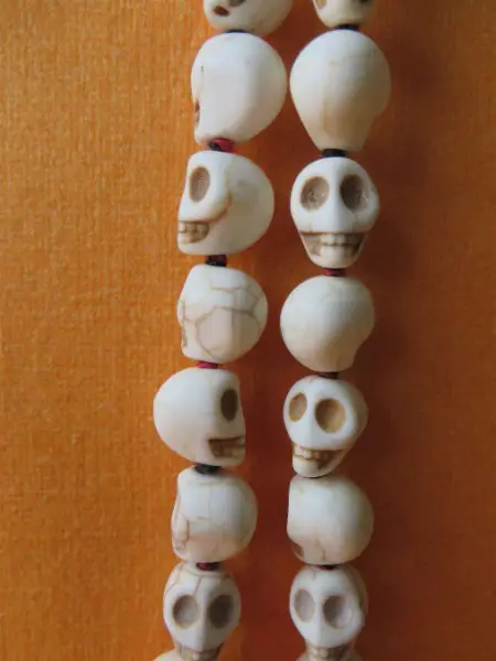 Tibet Scull Mala - Totenkopf Kette /b